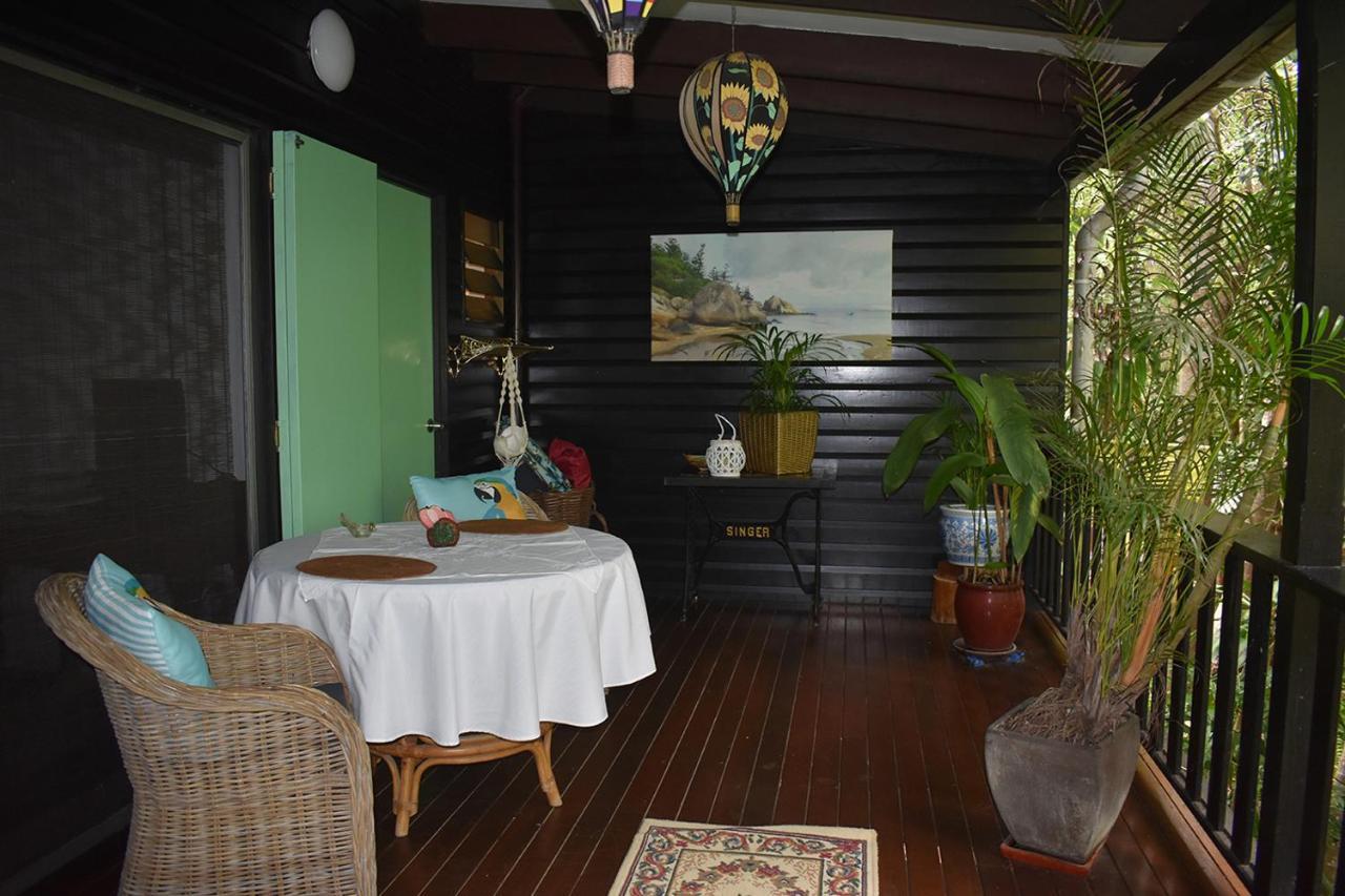 Bed and Breakfast Oskar's Rain Forest Retreat Nelly Bay Exterior foto